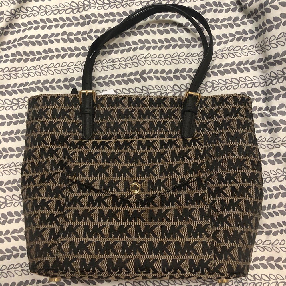 Purse - Picture 3 of 8